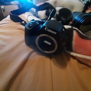Cannon rebel T3i with case